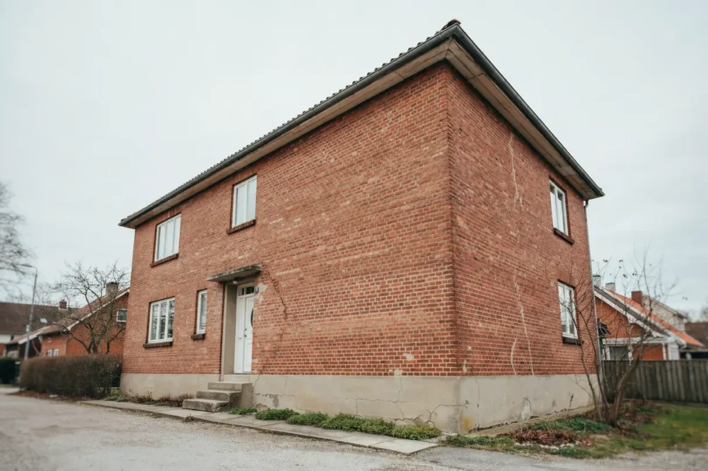 sprickor i mexitegel och grundmur vad b r ses ver